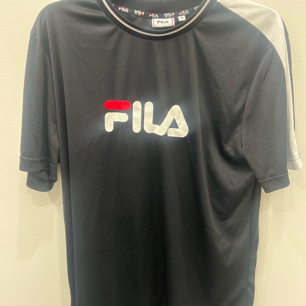 Size medium Fila t shirt
